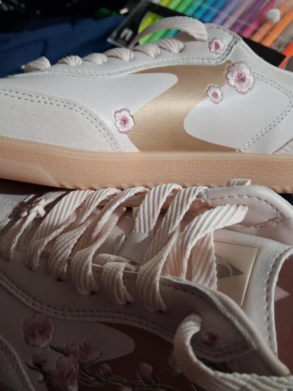 Skechers Hotshot Blooming Blossoms Floral Sneakers Size 7 New